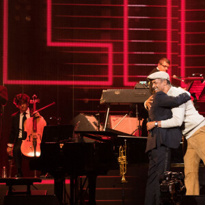 Ibrahim Maalouf et Yannick Noah - Concert "Unis pour le Liban" à l'Olympia à Paris. Le 1er octobre 2020 Parrainé par le célèbre trompettiste I.Maalouf, ce grand concert caritatif a été retransmis depuis l'Olympia sur France 2. © Da Silva-Moreau / Bestimage 