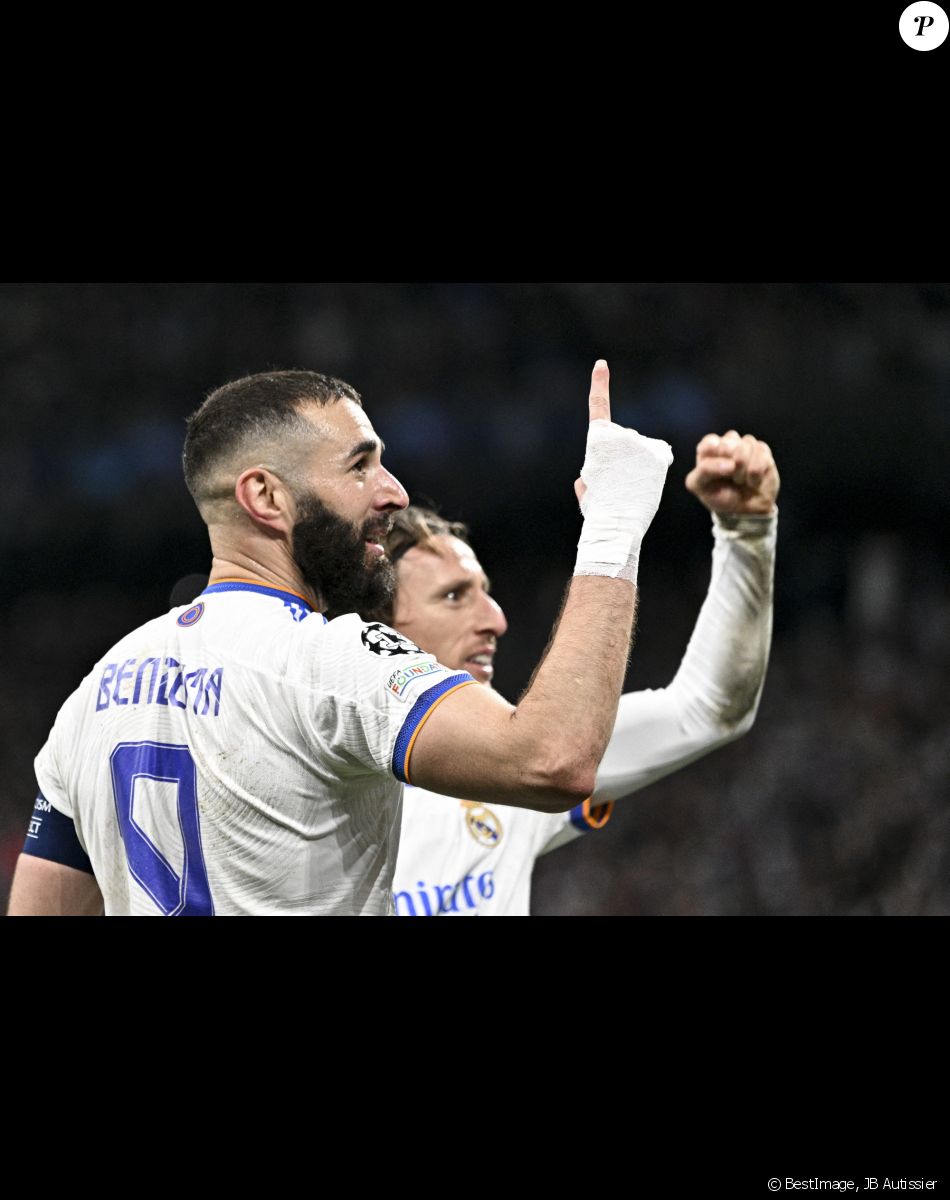 Joie des joeurs du Real de Madrid apres le second but de Karim Benzema (Real Madrid) - 8ème de finale retour de la Ligue des champions entre le PSG (1) et le Real Madrid (3) à Madrid le 9 mars 2022. © JB Autissier/Panoramic/Bestimage
