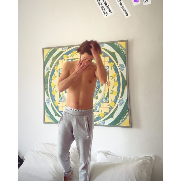 Pierre Niney sur Instagram, le 10 mars 2022.
