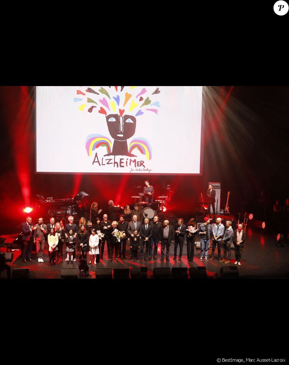 Jean-Charles de Castelbajac, Ours, Bruno Dubois, Véronique Sanson, Vincent Delerm, Sandrine Kiberlain, Nolwen Leroy, Pascal Obispo, Laurent Gerra, Olivier de Ladoucette, Pierre Souchon, Oldelaf, Michel Jonasz, Alain Souchon, Carla Bruni-Sarkozy - XVème gala pour la Fondation Recherche Alzheimer à l'Olympia à Paris le 14 mars 2022. © Photo Marc Ausset-Lacroix/Bestimage (No Web - pour suisse et Belgique)