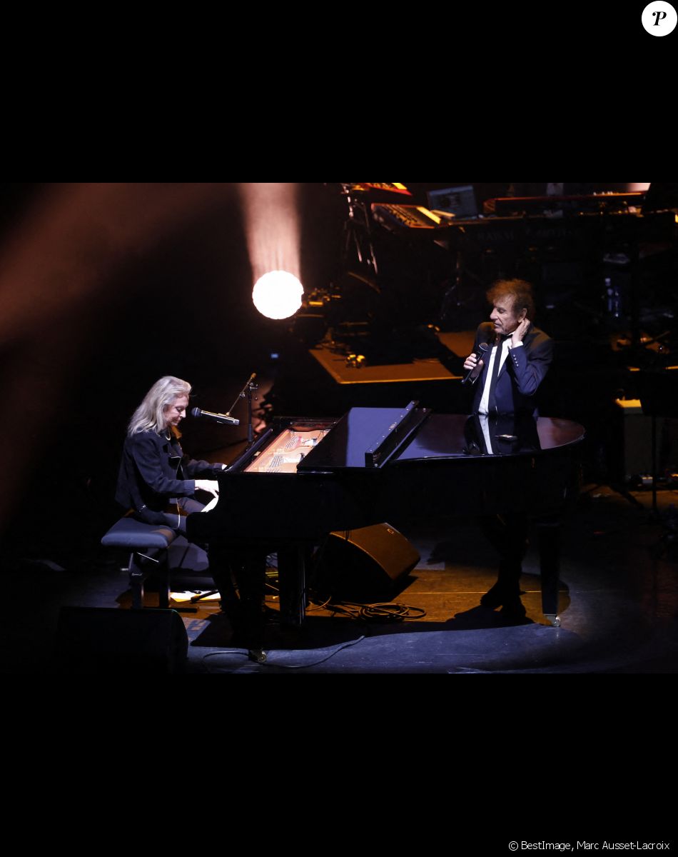 Véronique Sanson, Alain Souchon - XVème gala pour la Fondation Recherche Alzheimer à l'Olympia à Paris le 14 mars 2022. © Photo Marc Ausset-Lacroix/Bestimage (No Web - pour suisse et Belgique)