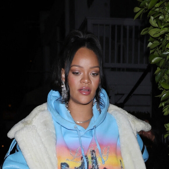 Rihanna, enceinte, a dîné au restaurant Giorgio Baldi à Santa Monica. Le 15 mars 2022.