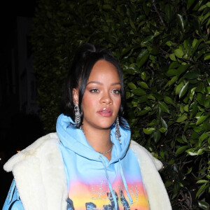 Rihanna, enceinte, a dîné au restaurant Giorgio Baldi à Santa Monica. Le 15 mars 2022.