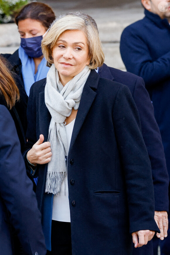 Eric Ciotti, Valérie Pécresse, Bernard Montiel - Sorties des obsèques de Jean-Pierre Pernaut en la Basilique Sainte-Clotilde à Paris, France, le 9 mars 2022. © Cyril Moreau/Bestimage 