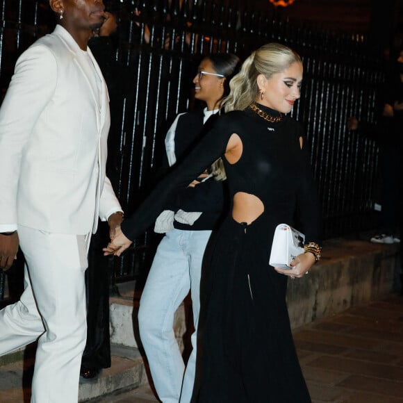 Paul Pogba et sa femme Maria Zulay Salaues - Arrivées et sorties du défilé Off-White Femme Automne/hiver 2022/2023 au palais Brongniart à Paris, France, le 28 février 2022. © Veeren-Christophe Clovis / Bestimage