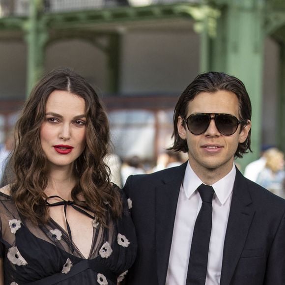 Keira Knightley, enceinte et son mari James Righton au défilé "Chanel Cruise Collection 2020" au Grand Palais. Paris, le 3 mai 2019. © Olivier Borde/Bestimage