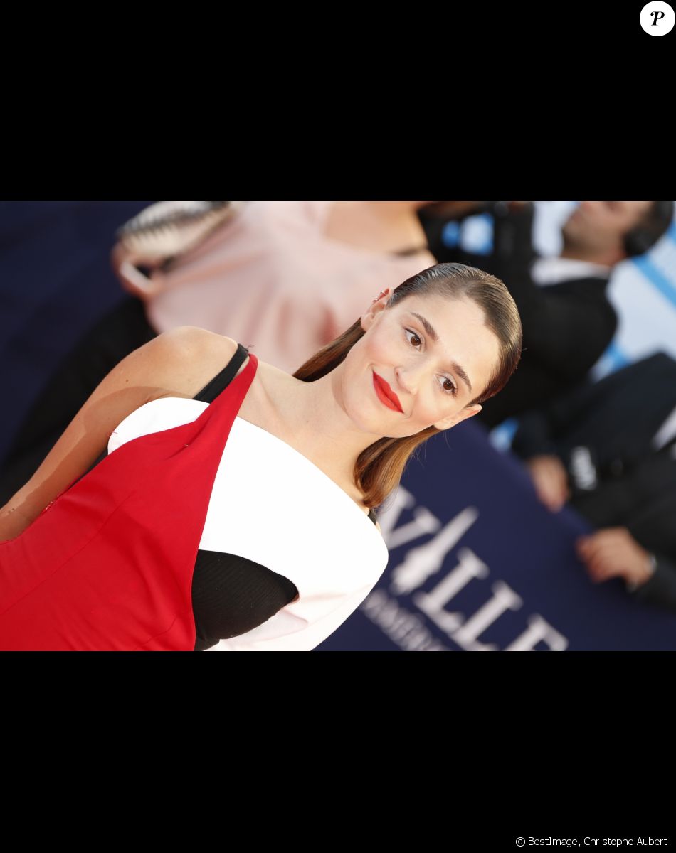 Lola Bessis (Fille de Daniela Lumbroso) lors de la première de "Imperium" au 42ème Festival du cinéma américain de Deauville, le 9 septembre 2016. © Christophe Aubert via Bestimage