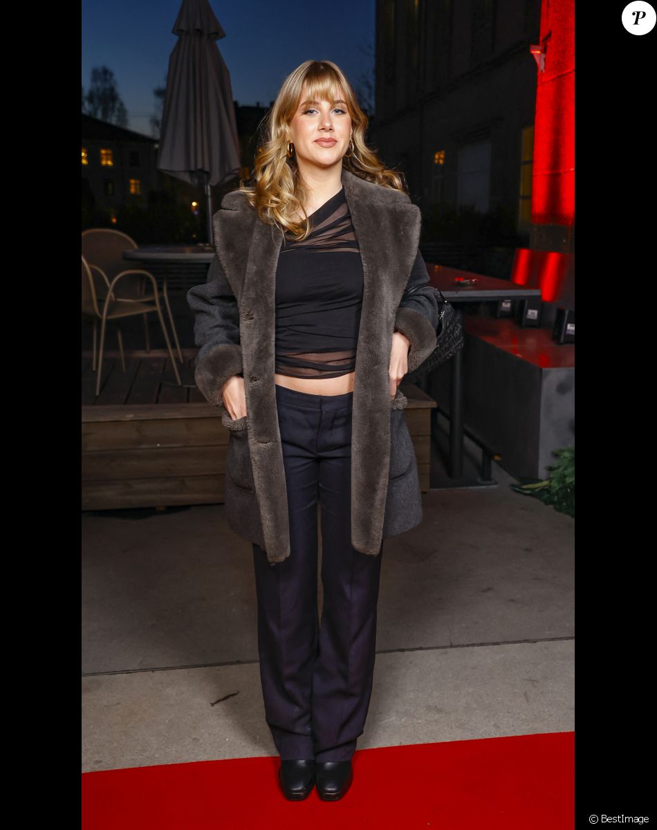 Leah Isadora Behn, fille de la princesse Martha Louise de Norvège, assiste à la soirée de lancement de la marque de cosmétiques de Rihanna, "Fenty Beauty" à Oslo, le 1er mars 2022.