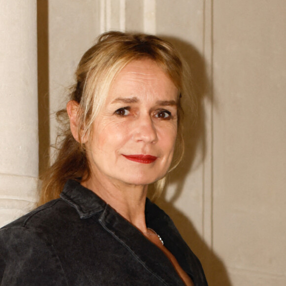 Sandrine Bonnaire lors du Festival Premiers Plans à Angers pose avant la présentation du film "Umani" le 28 janvier 2022. © Laetitia Notarianni / Bestimage