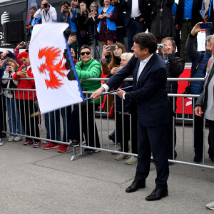 Christian Estrosi, le maire de Nice, a donné le départ officiel de la 31ème édition du Rallye des Gazelles sur le port de Nice, en compagnie de Dominique Serra, fondatrice et organisatrice du rallye, le 19 mars 2022. © Bruno Bebert/Bestimage