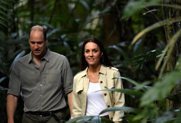 Le prince William et sa femme Kate Middleton visitent la réserve forestière de Chiquibul au Bélize, auprès des soldats de la British Army Training Support Unit (BATSUB), le 21 mars 2022.