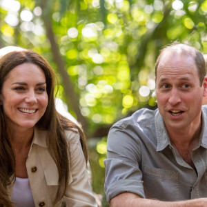 Le prince William et sa femme Kate Middleton visitent la réserve forestière de Chiquibul au Bélize, auprès des soldats de la British Army Training Support Unit (BATSUB), le 21 mars 2022.