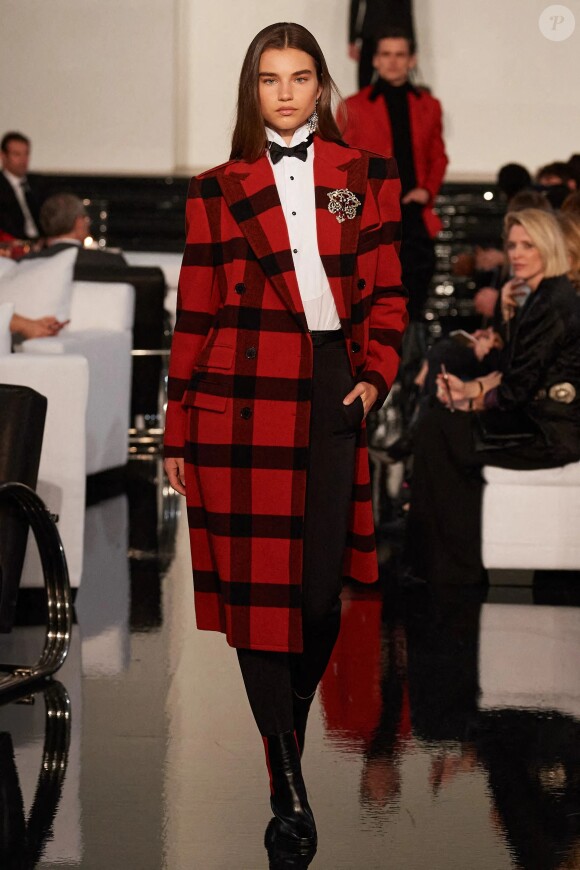 Défilé de mode Ralph Lauren Collection, collection automne-hiver 2022, au Musée d'Art Moderne de New York. Le 22 mars 2022.