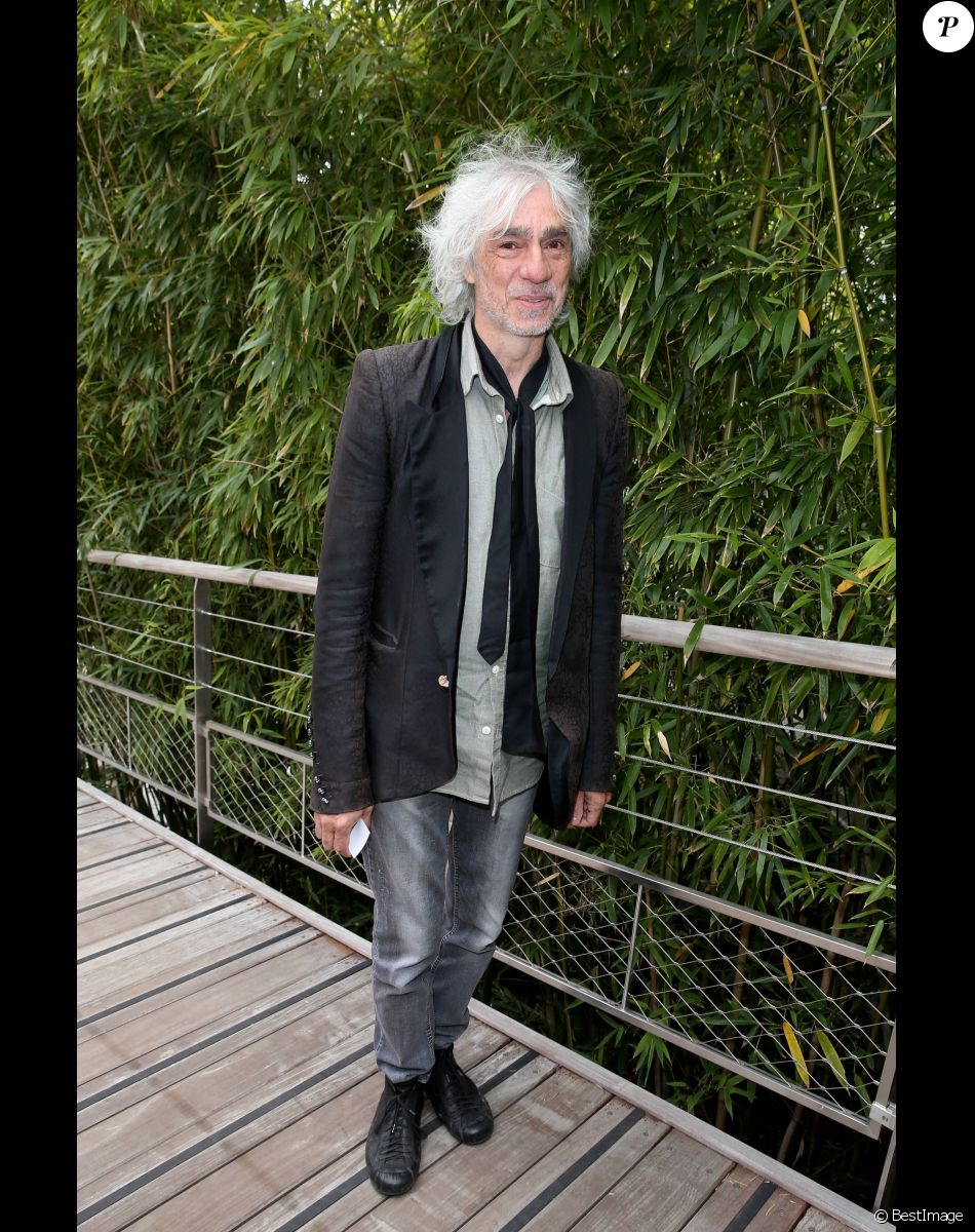 Louis Bertignac - People au village des Internationaux de France de tennis de Roland Garros à Paris. Le 1er juin 2015.