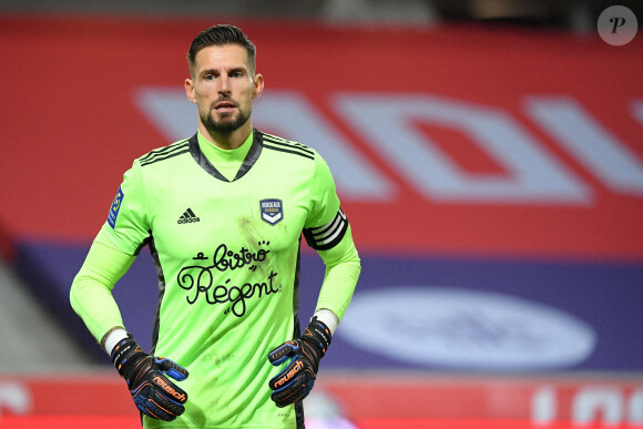 Benoît Costil - Match de football en ligue 1 Uber Eats Lille contre Bordeaux (2-1) au Stade Pierre Mauroy à Lille le 13 décembre 2020. © Christophe Saidi / Panoramic / Bestimage