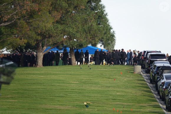 Exclusif - Les invités quittent les obsèques de Bob Saget au funérarium du "Mt. Sinai Memorial Parks and Mortuaries" à Los Angeles, le 14 janvier 2022.