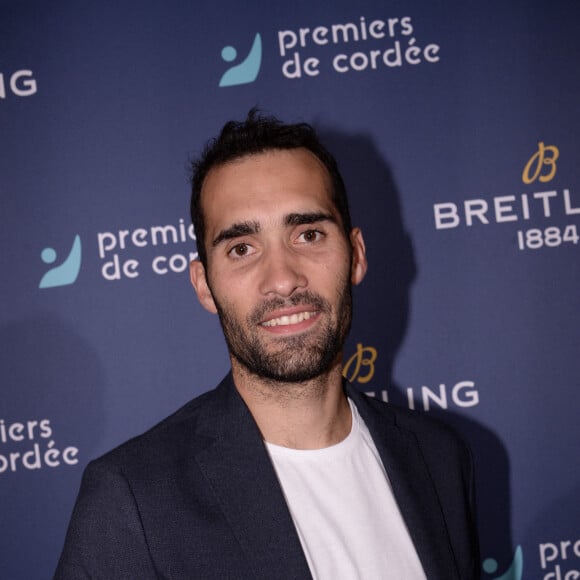 Exclusif - Martin Fourcade - Dîner de charité Breitling pour l'association "Premiers de cordée" à la Samaritaine à Paris le 8 octobre 2021. Lancement de la montre Superocean de 42 mm en édition limitée de 250 exemplaires,et dîner de charité et vente aux enchères caritative à La Samaritaine, sous le patronage de Breitling, pour récolter des fonds. Le menu de ce dîner unique a été préparé par un duo de chefs : le célèbre colombien J.Arbelaez et l'Italien D.Imbroisi. Attachées aux valeurs de générosité et de solidarité, l'association Premiers de Cordée et Breitling font désormais équipe pour aider les enfants hospitalisés via une pratique sportive adaptée. © Rachid Bellak / Bestimage