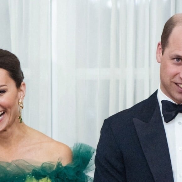 Le prince William, duc de Cambridge et Catherine (Kate) Middleton, duchesse de Cambridge, assistent au dîner du gouverneur général à King's House à Kingston lors de leur voyage officiel en Jamaique, le 23 mars 2022.