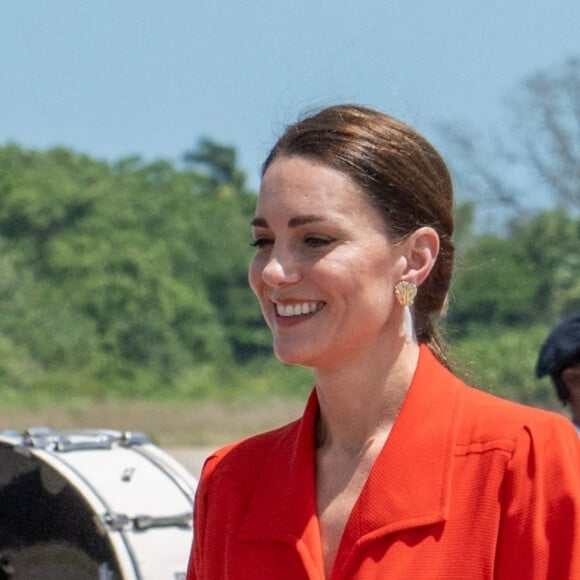 Le prince William, duc de Cambridge, et Catherine (Kate) Middleton, duchesse de Cambridge, quittent le Belize depuis l'aéroport Philip S. W. Goldson. Belize City, le 22 mars 2022.