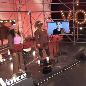 Florent Pagny touché par la Covid-19 et en visioconférence sur le tournage de "The Voice 11" - MYTF1