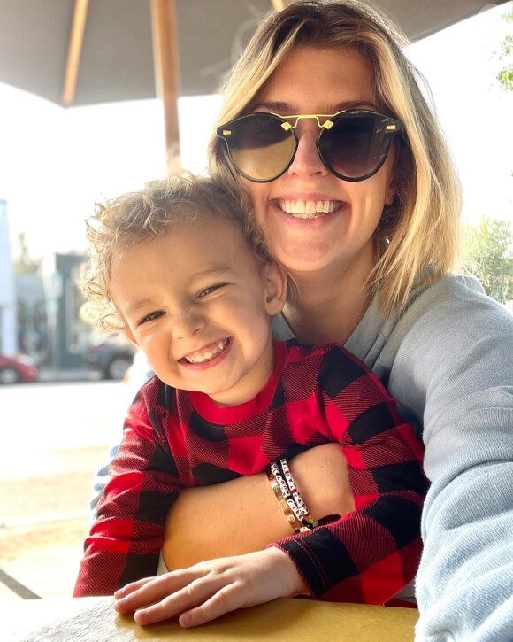 Amanda Kloots et son fils Elvis sur Instagram