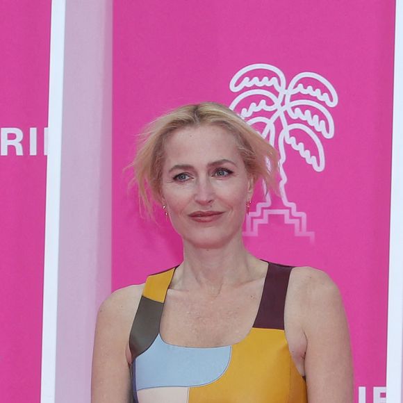 Gillian Anderson - Cérémonie d'ouverture de la 5e saison du Festival International des Séries "Canneseries" à Cannes, le 1er avril 2022. © Denis Guignebourg/BestImage