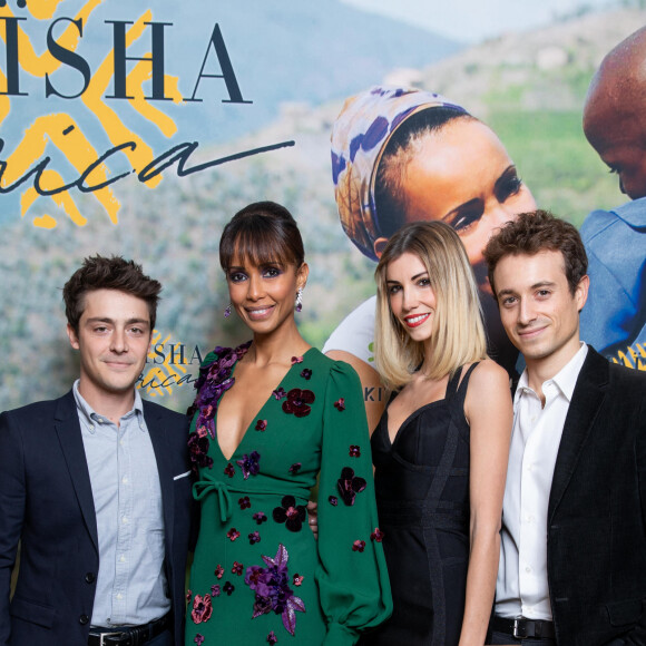 Exclusif -  Martin Weill, Sonia Rolland (Présidente de Maïsha Africa), Hugo Clément et sa compagne Alexandra Rosenfeld - Dîner de gala au profit de l'association "Maïsha Africa" de Sonia Rolland, qui vient en aide aux enfants du Rwanda, au Pavillon Gabriel, à Paris, France, le 17 décembre 2018. En vue de soutenir une partie du projet en faveur de la réhabilitation du service de néonatalogie du service pédiatrique de l'hôpital de Musanze au Rwanda, le gala est organisé avec le précieux parrainage de C.Descalzi-Pereira, présidente de la Fondation Congo Kitoko et de C.Brucker, directrice générale de L'Oréal Grand Public France. Plus de 125 000 euros de dons ont été récoltés pendant la soirée. Cette manifestation n'aurait pu avoir lieu sans le partenariat de la Fondation Congo Kitoko, Mixa et LVMH ainsi que la contribution du magazine Infrarouge et de la maison de Champagne Delarocque. © Gorassini-Moreau/Bestimage 