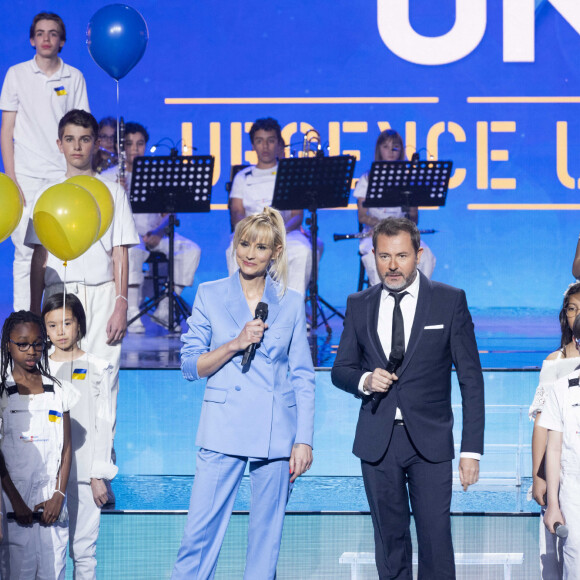 Exclusif - Jérôme Anthony, Elodie Gossuin, la collégiale Tous les enfants solistes - Enregistrement de l'émission "Ce soir on chante pour l'Unicef - Urgence Ukraine", au Dôme de Paris et diffusée le 5 avril sur W9 © Cyril Moreau / Bestimage