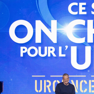 Exclusif - Garou et Leo - Enregistrement de l'émission "Ce soir on chante pour l'Unicef - Urgence Ukraine", au Dôme de Paris et diffusée le 5 avril sur W9 © Cyril Moreau / Bestimage