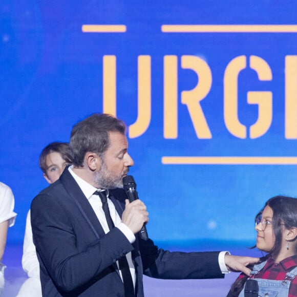 Exclusif - Jérôme Anthony, Ben L'oncle Soul et Roxanne, Elodie Gossuin - Enregistrement de l'émission "Ce soir on chante pour l'Unicef - Urgence Ukraine", au Dôme de Paris et diffusée le 5 avril sur W9 © Cyril Moreau / Bestimage