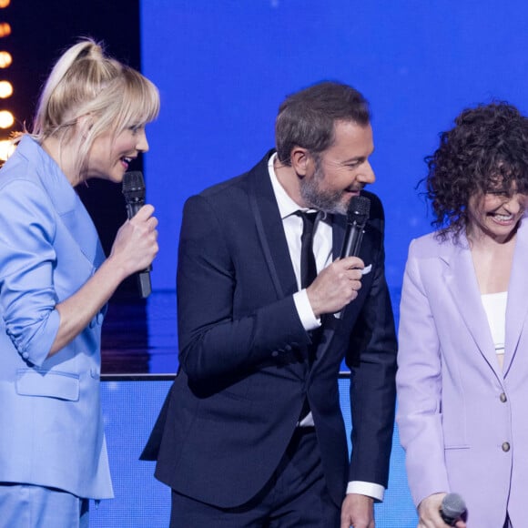 Exclusif - Anne Sila et Léon, Jérôme Anthony et Élodie Gossuin - Enregistrement de l'émission "Ce soir on chante pour l'Unicef - Urgence Ukraine", au Dôme de Paris et diffusée le 5 avril sur W9 © Cyril Moreau / Bestimage