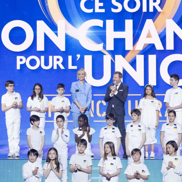 Exclusif - Jérôme Anthony, Elodie Gossuin, la collégiale Tous les enfants solistes - Enregistrement de l'émission "Ce soir on chante pour l'Unicef - Urgence Ukraine", au Dôme de Paris et diffusée le 5 avril sur W9 © Cyril Moreau / Bestimage