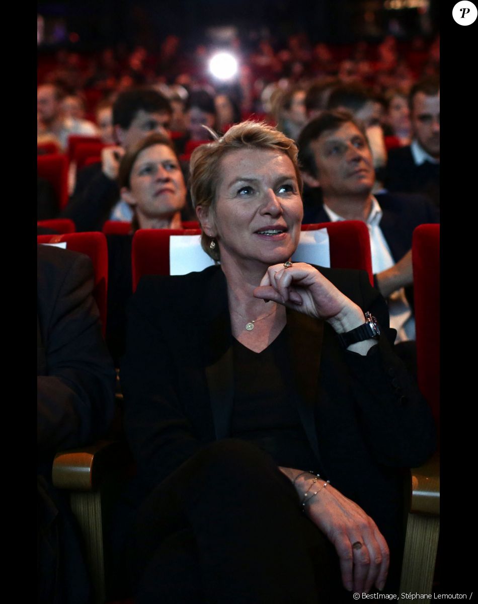 Elise Lucet - People au débat "Les combats du journalisme", organisé par Reporters sans Frontières, à l'occasion de la Journée mondiale de la Liberté de la Presse au Théâtre du Rond-Point à Paris. Le 2 mai 2016 © Stéphane Lemouton / Bestimage