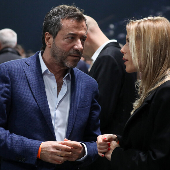 Bernard Montiel et Tiphaine Auzière - Le président de la République française et candidat du parti centriste La République en marche (LREM) à la réélection, a effectué son premier grand meeting de campagne à La Défense Arena à Nanterre, France, le 2 avril 2022.