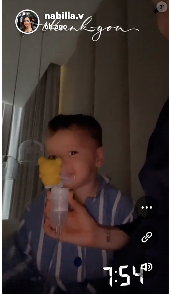 Nabilla dévoile des photos de son fils Milann sous appareil respiratoire - Snapchat