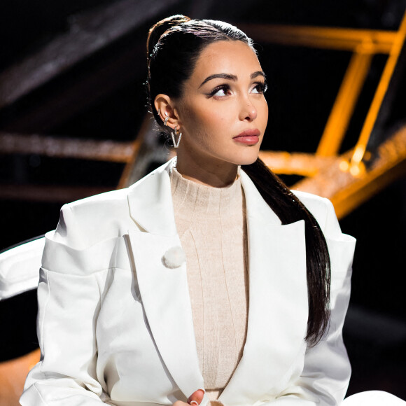 Exclusif - Nabilla Benattia - Enregistrement de l'émission "La Chanson secrète 10" au 1er étage de la Tour Eiffel à Paris, diffusée le 22 janvier sur TF1 à 21h10 © Tiziano Da Silva / Bestimage