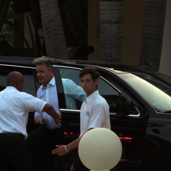 Le chef Gordon Ramsay - Arrivée des invités au dîner des Beckham la veille du mariage de Brooklyn et Nicola.Peltz à Palm Beach le 8 avril 2022. 