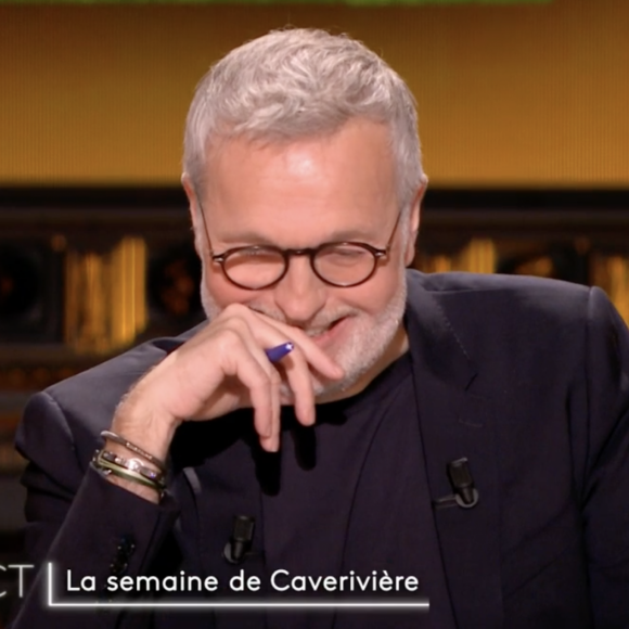 Léa Salamé gênée par une blague de Philippe Caverivière dans "On est en direct" - France 2