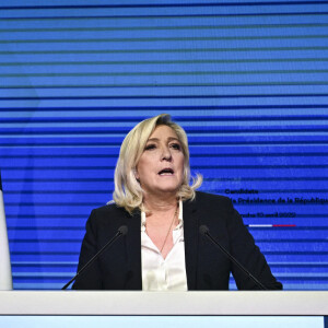 Marine Le Pen, Rassemblement National (RN) à son QG lors du premier tour des élections présidentielles, à Paris le 10 avril 2022