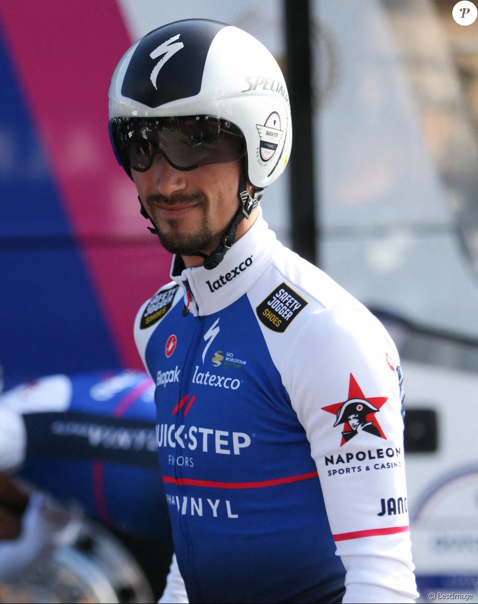 Julian Alaphilippe - Prologue du Tour de Provence 2022 à Berre-l'Etang, le 10 février 2022.