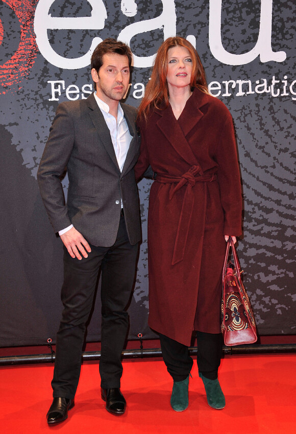 Frederic Diefenthal et sa femme Gwendoline Hamon sur le tapis rouge du 5eme Festival International du Film Policier de Beaune le 5 avril 2013. 