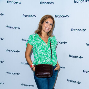 Léa Salamé lors du photocall dans le cadre de la conférence de presse de France Télévisions au Pavillon Gabriel à Paris, France, le 24 août 2021. © Pierre Perusseau/Bestimage 