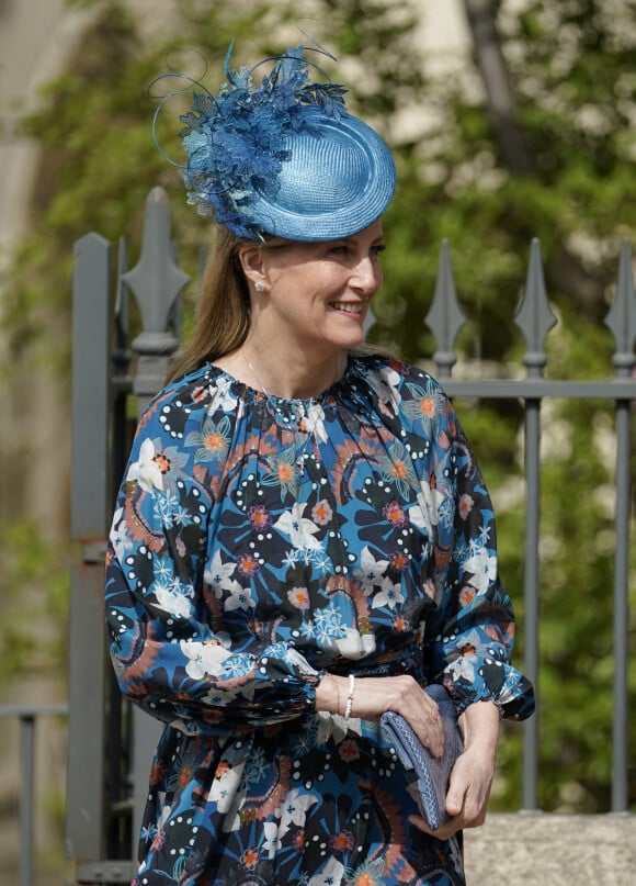 Sophie Rhys-Jones, comtesse de Wessex - La famille royale britannique quitte la chapelle Saint-Georges de Windsor après la messe de Pâques, le 17 avril 2022. 