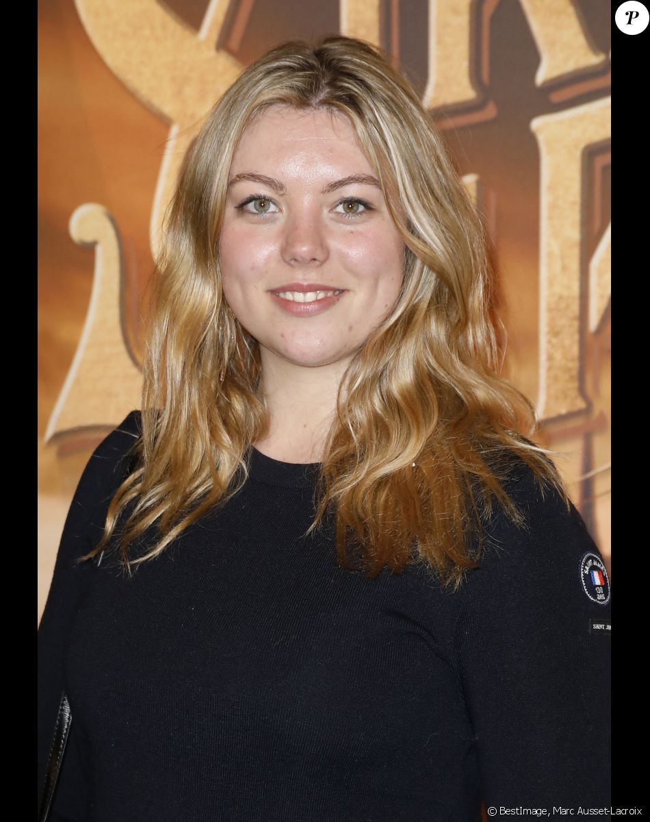 Héloïse Martin à l'avant-première du film "Une sirène à Paris" au cinéma Max Linder Panorama à Paris, France, le 2 mars 2020. © Marc Ausset-Lacroix/Bestimage