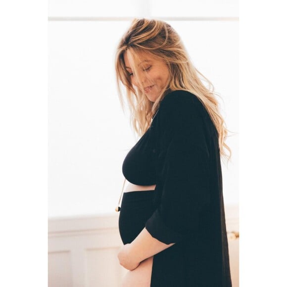 Heloïse Martin et son compagnon attendent leur premier enfant. @ Instagram / Héloïse Martin