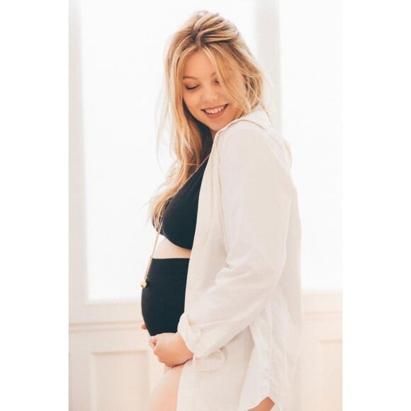 Heloïse Martin et son compagnon attendent leur premier enfant. @ Instagram / Héloïse Martin