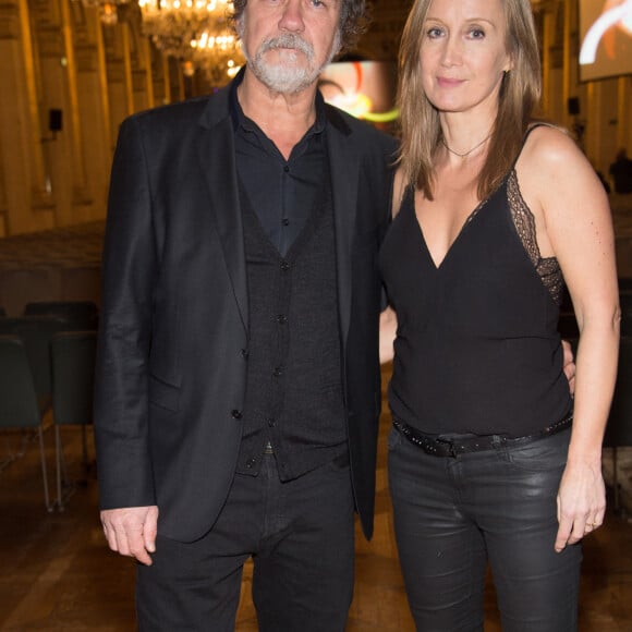 Olivier Marchal et sa femme Catherine - 21ème Cérémonie des Lauriers de la Radio et de la Télévision à l'Hôtel de Ville de Paris le 8 février 2016.