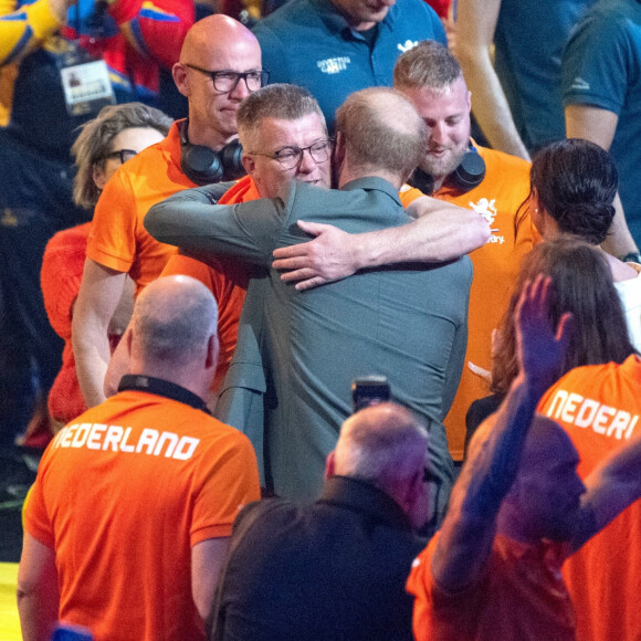 Le prince Harry et Meghan Markle lors de la cérémonie d'ouverture des Invictus Games 2020 à La Haye, le 16 avril 2022. 