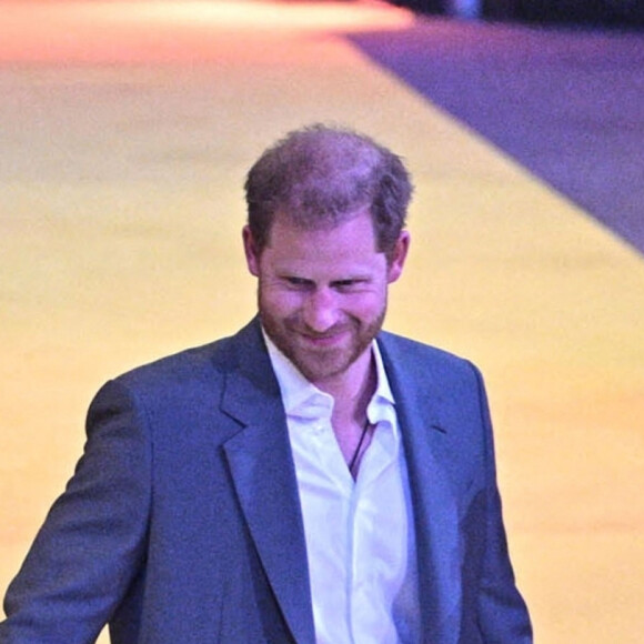 Le prince Harry et Meghan Markle lors de la cérémonie d'ouverture des Invictus Games 2020 à La Haye, le 16 avril 2022. 