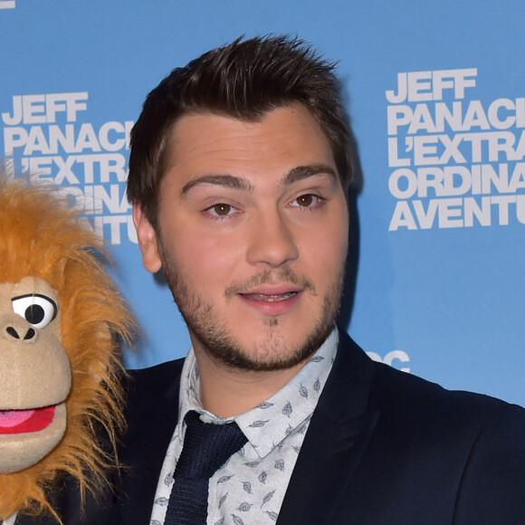 Jeff Panacloc et sa marionette Jean-Marc - Avant-première du film "Jeff Panacloc L'Extraordinaire Aventure" au cinéma Grand Rex à Paris, France le 5 octobre 2016. © Giancarlo Gorassini/Bestimage